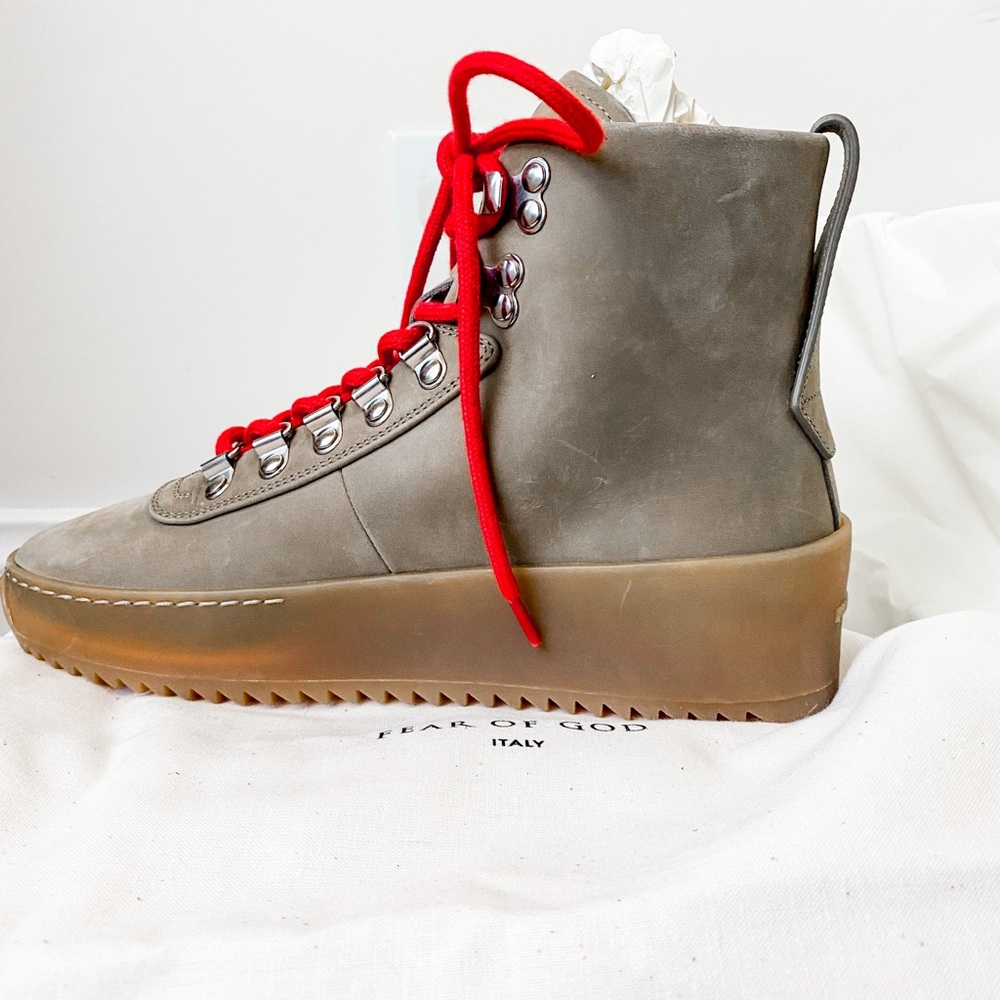 Fear of God Woman’s “hiking” boots. Leather made in Italy.